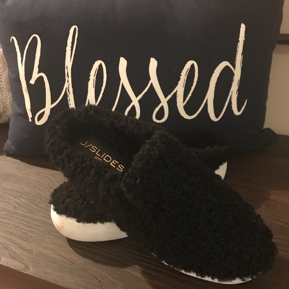 Free People Shoes - ✨J Slides faux fur slip on sneaker slides Free People Shoes - ✨J Slides faux fur slip on sneaker slides